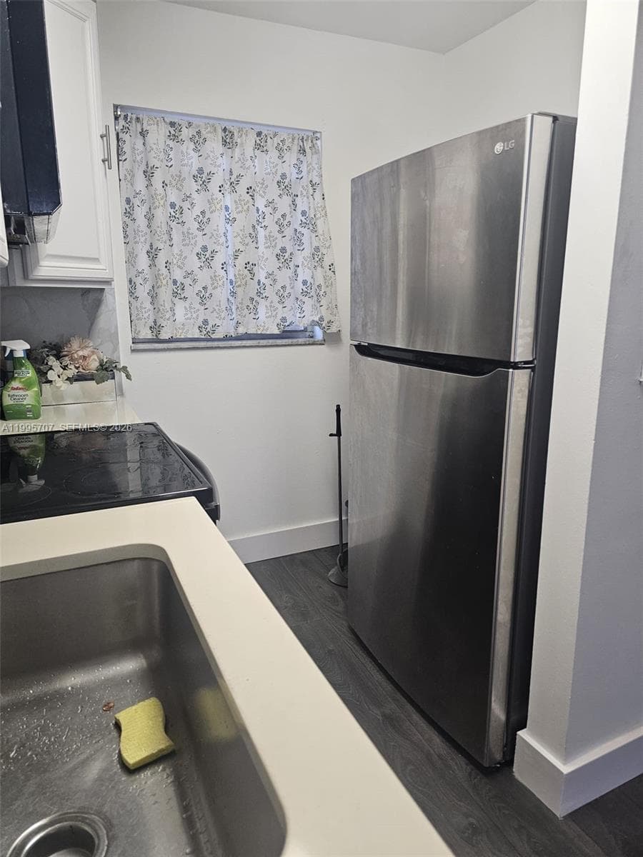 6055 W 19th Ave # 209, Hialeah FL 33012 — 3