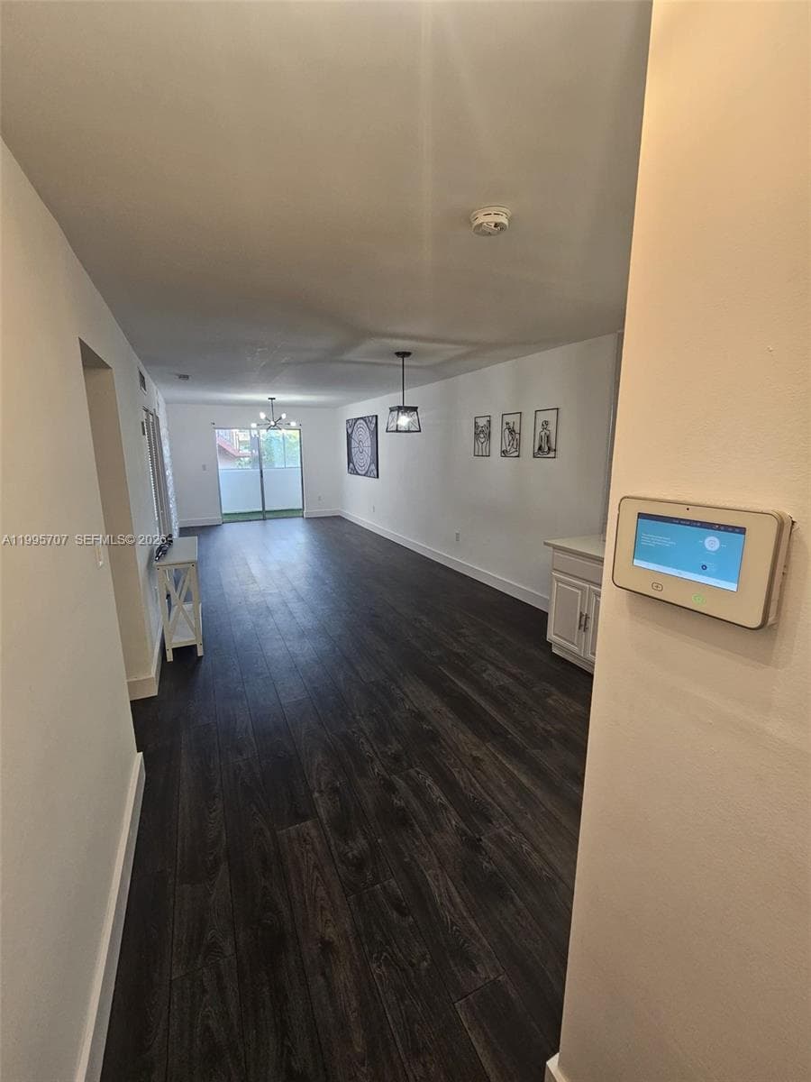 6055 W 19th Ave # 209, Hialeah FL 33012 — 5