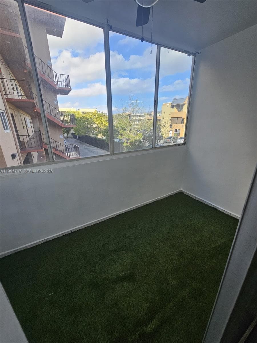 6055 W 19th Ave # 209, Hialeah FL 33012 — 9