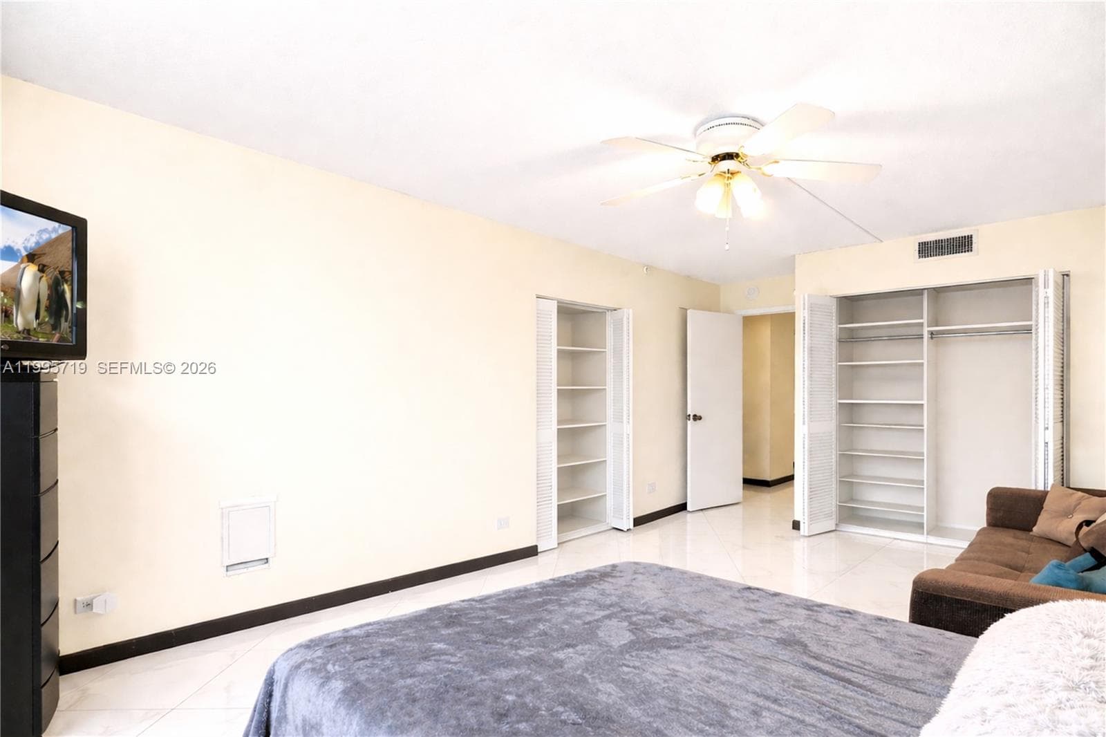 230 174th St # 2404, Sunny Isles Beach FL 33160 — 32