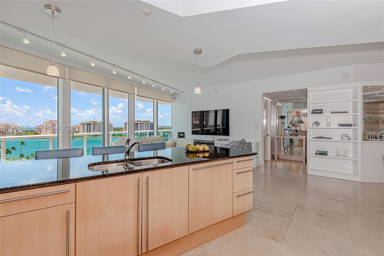1000 S Pointe Drive # 905, Miami Beach FL 33139 — 9