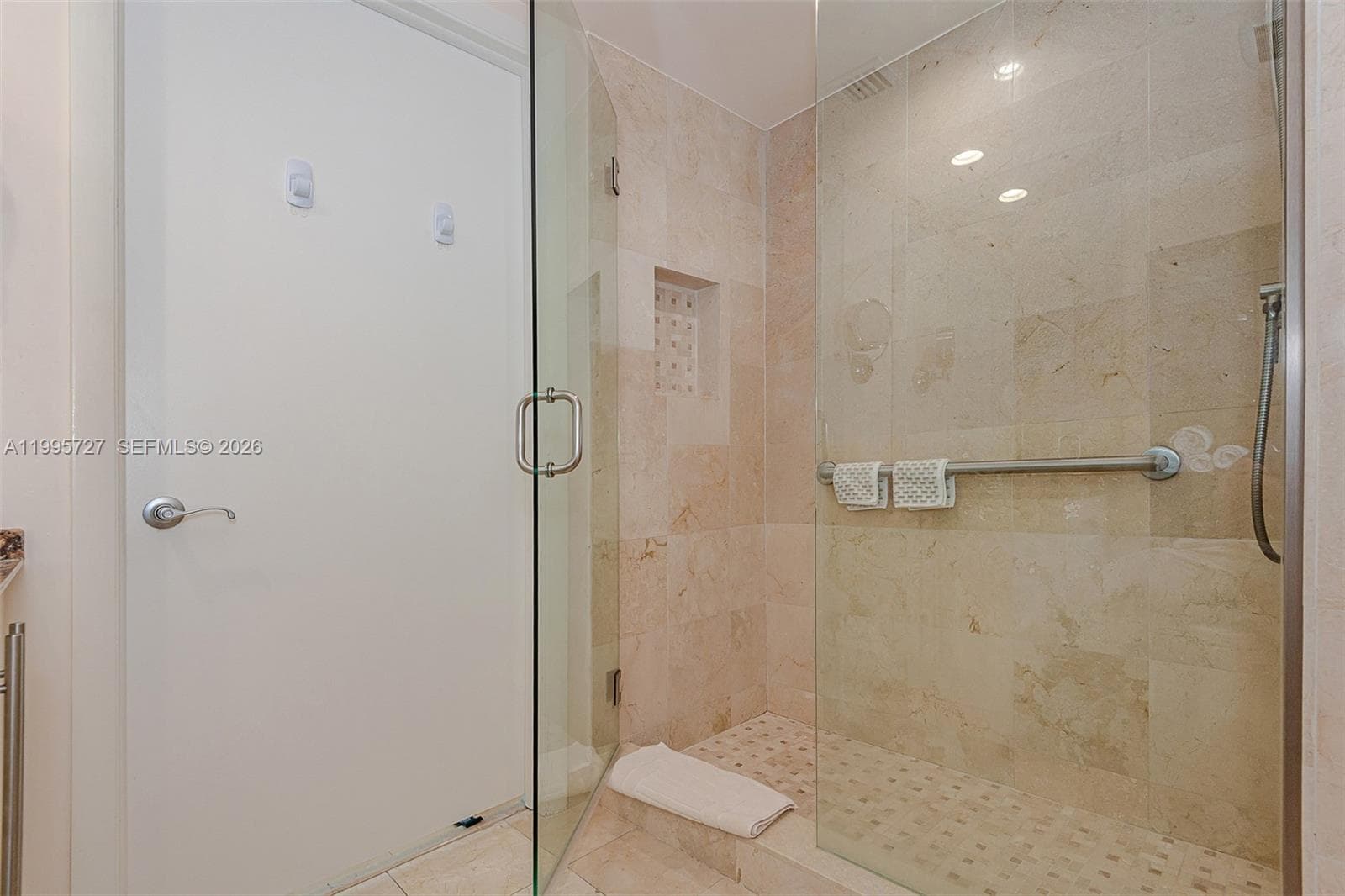 1000 S Pointe dr # 906, Miami Beach FL 33139 — 22