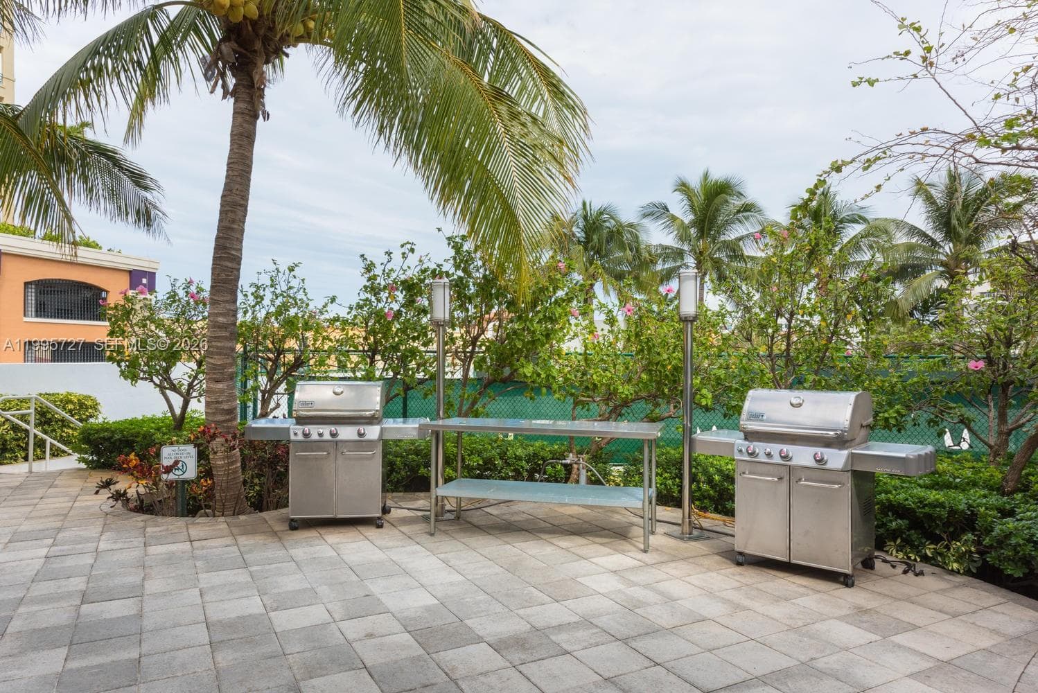 1000 S Pointe dr # 906, Miami Beach FL 33139 — 38