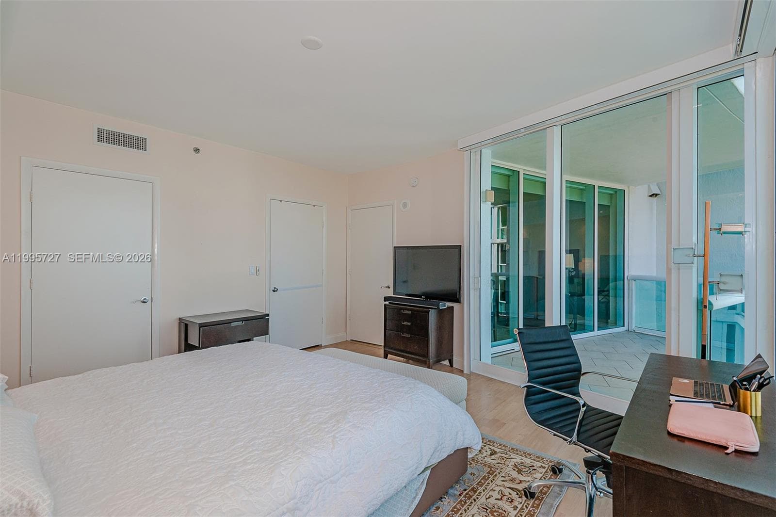 1000 S Pointe dr # 906, Miami Beach FL 33139 — 19