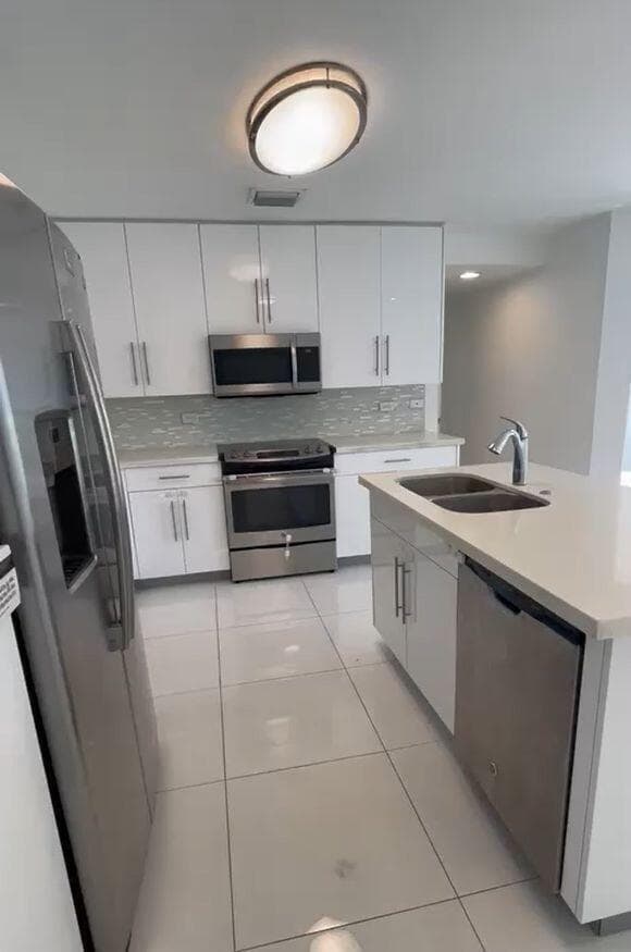 2651 NE 212th Terrace # 107, Miami FL 33180 — 2