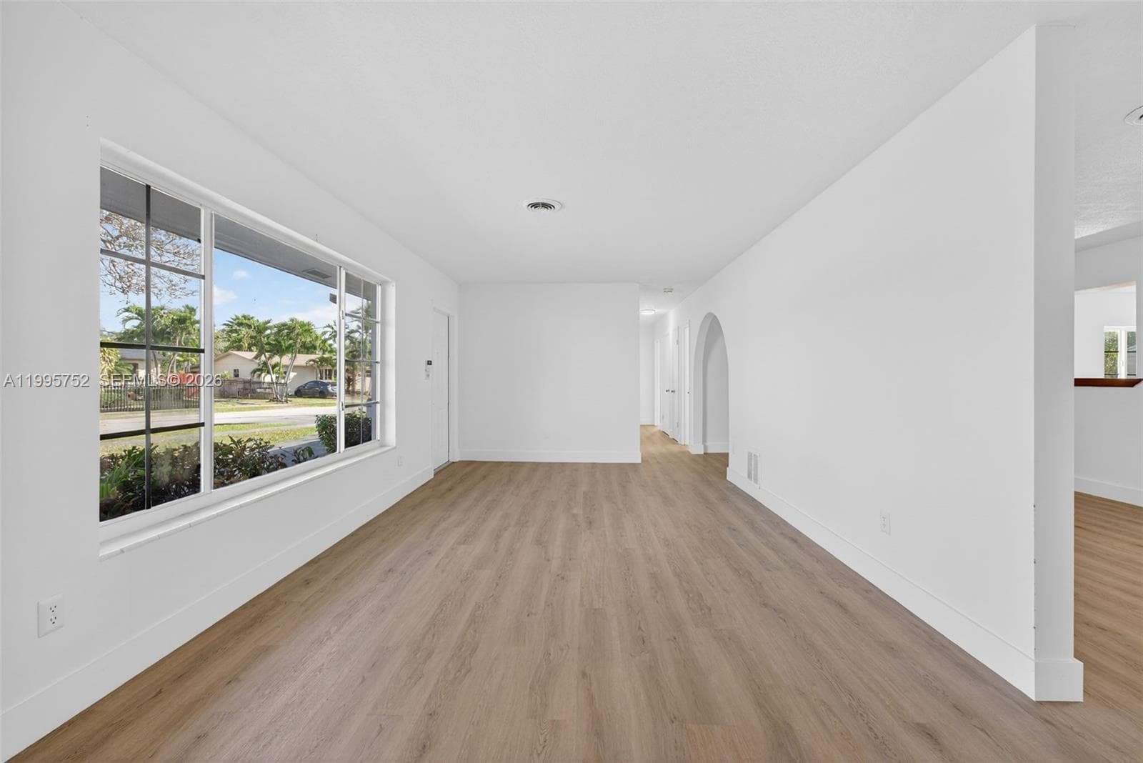 11190 SW 57th St, Miami FL 33173 — 11