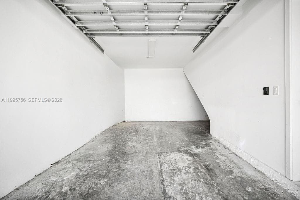 455 NE 39th St # 205, Miami FL 33137 — 26