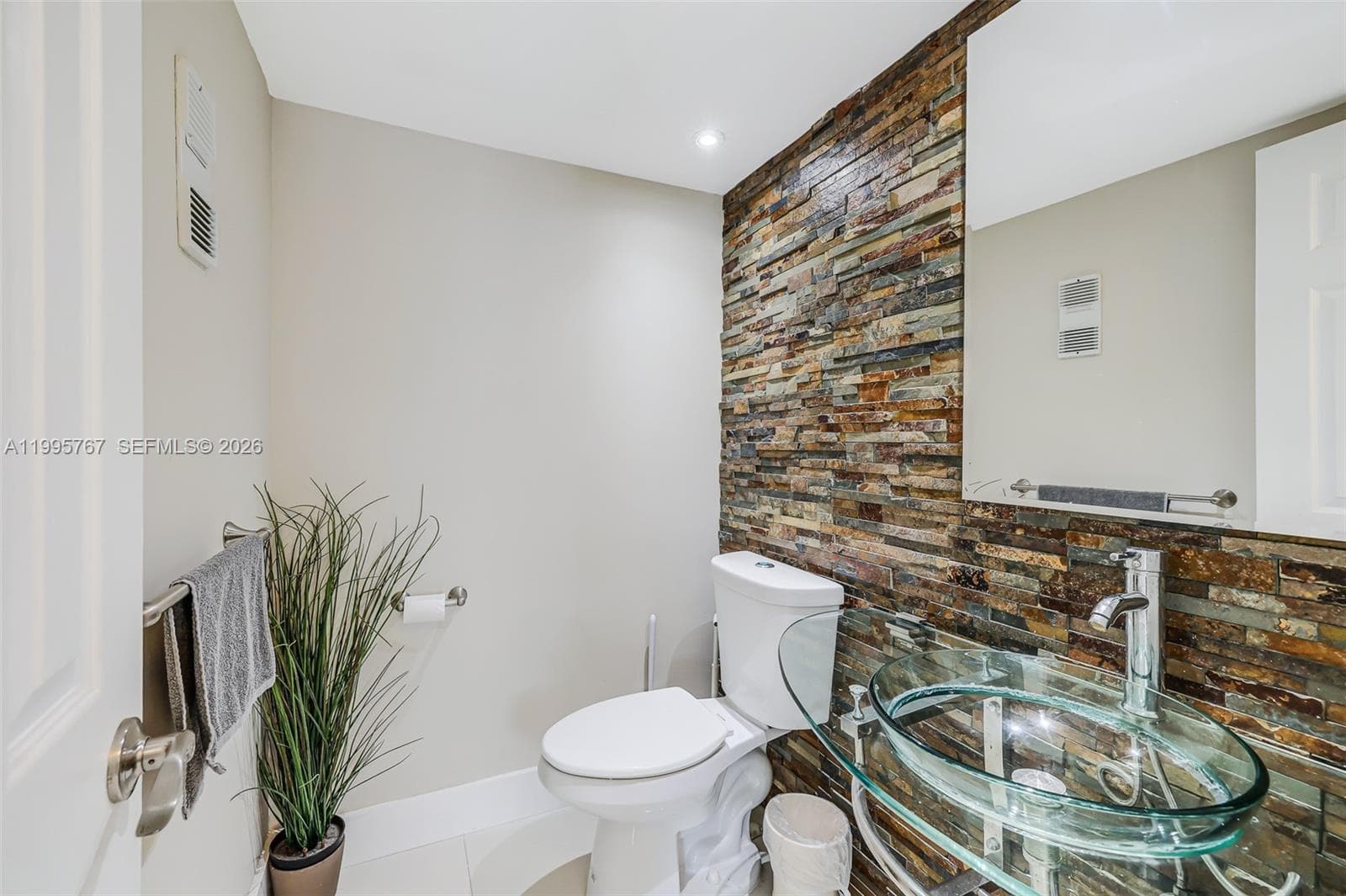 618 Euclid Ave # 204, Miami Beach FL 33139 — 18