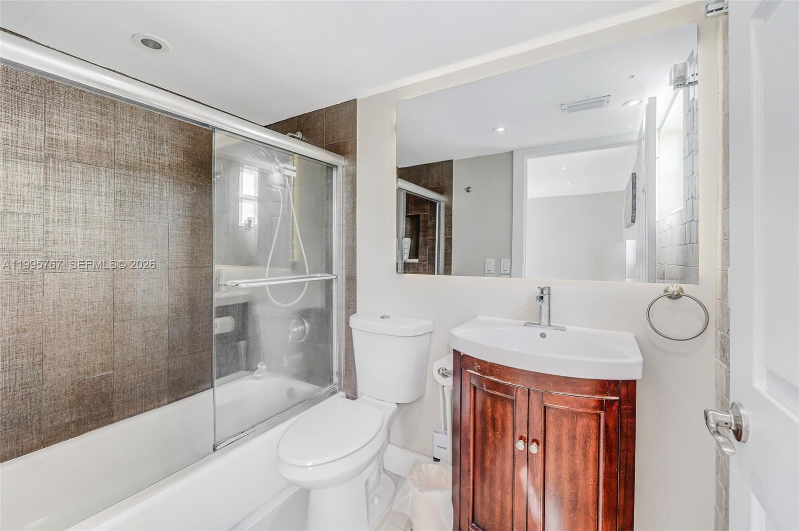 618 Euclid Ave # 204, Miami Beach FL 33139 — 19