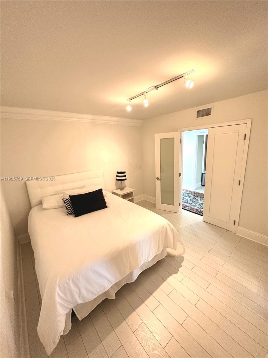 16500 Collins Ave # 1453, Sunny Isles Beach FL 33160 — 36