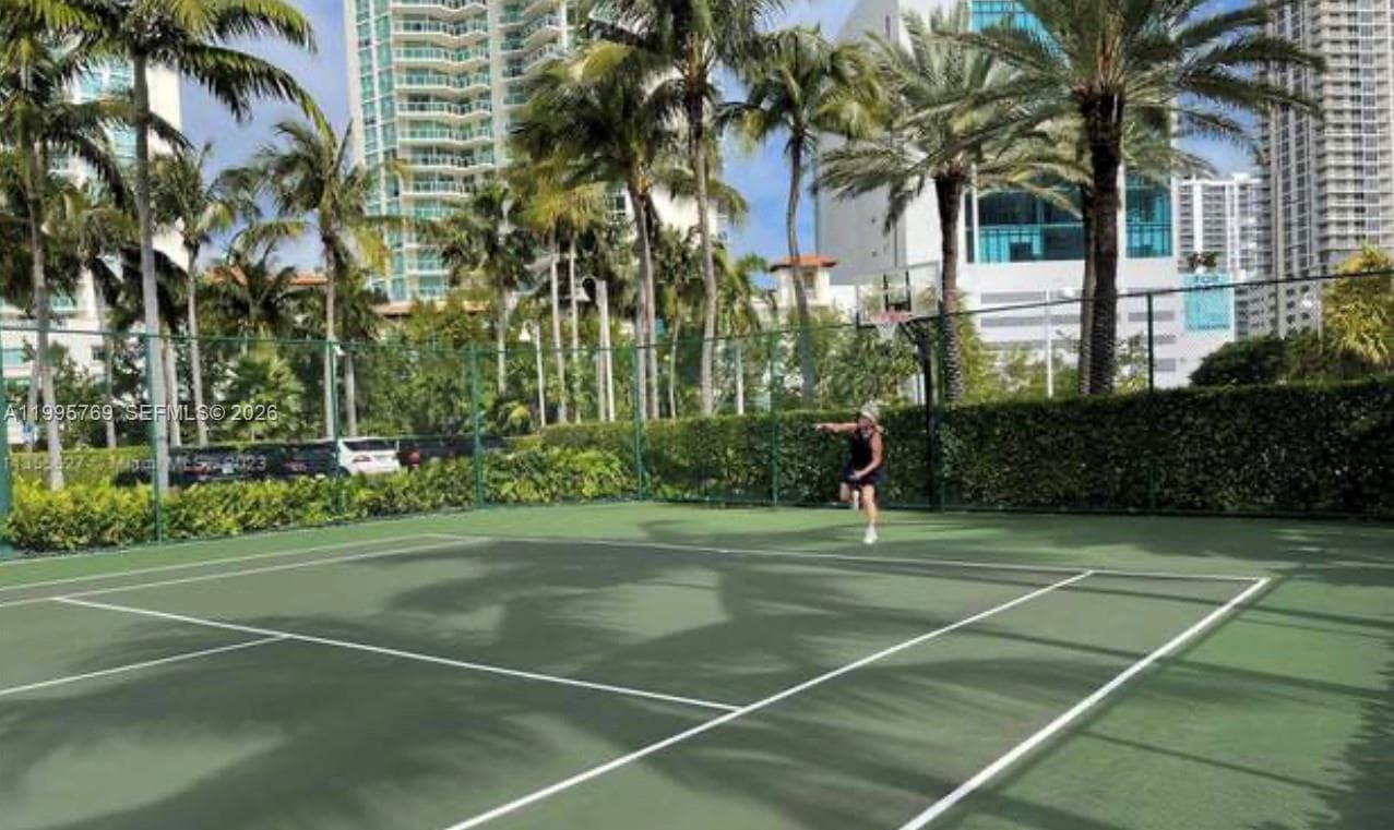 16500 Collins Ave # 1453, Sunny Isles Beach FL 33160 — 40