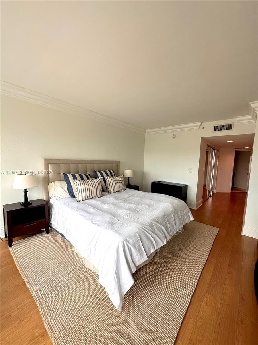 16500 Collins Ave # 1453, Sunny Isles Beach FL 33160 — 25