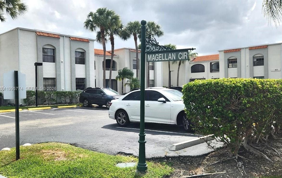 3545 Magellan Cir # 5, Aventura FL 33180 — 19