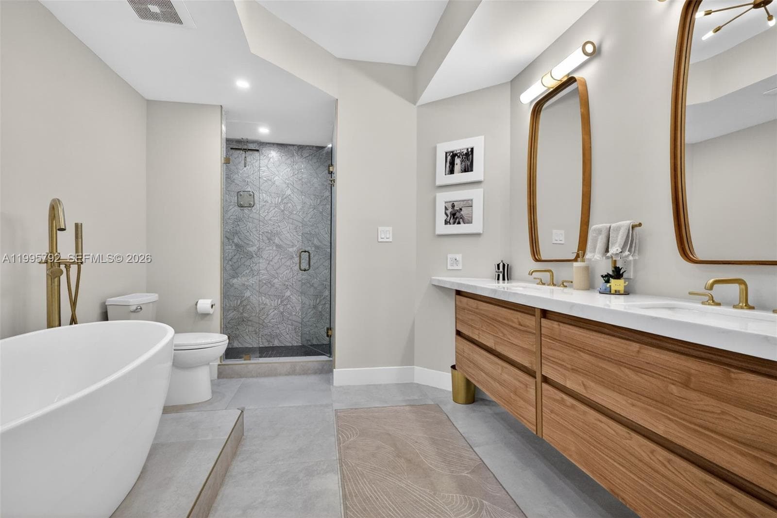1000 ISLAND BL # 3107, Aventura FL 33160 — 23