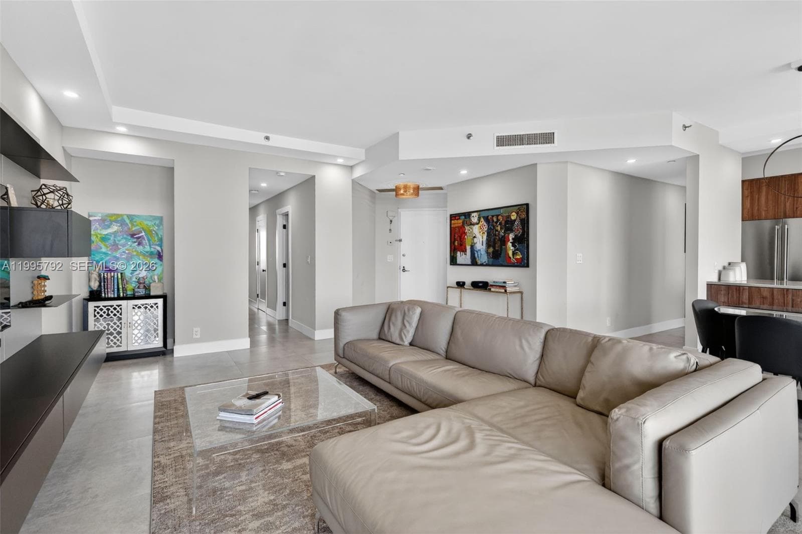 1000 ISLAND BL # 3107, Aventura FL 33160 — 5