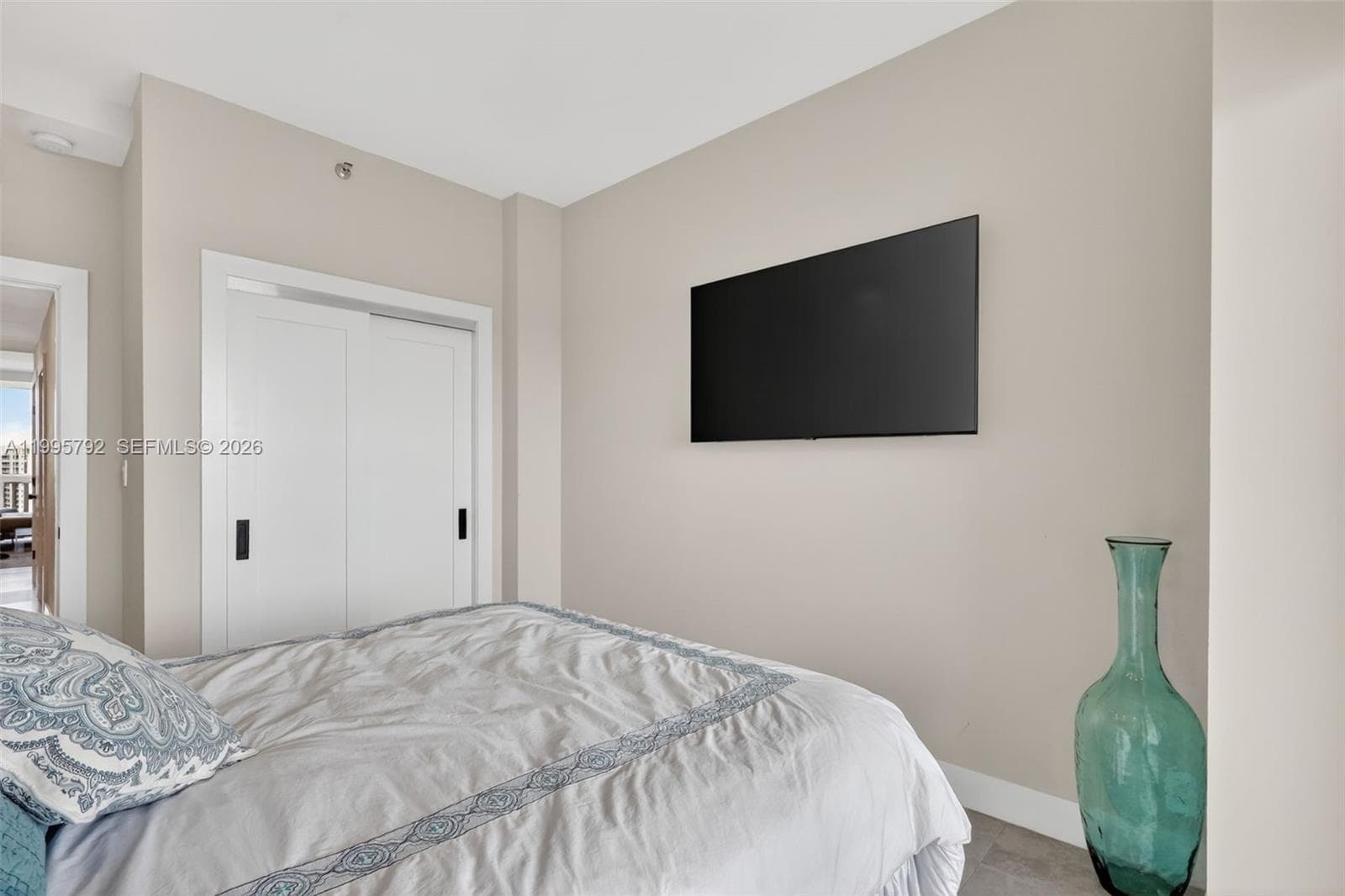 1000 ISLAND BL # 3107, Aventura FL 33160 — 30