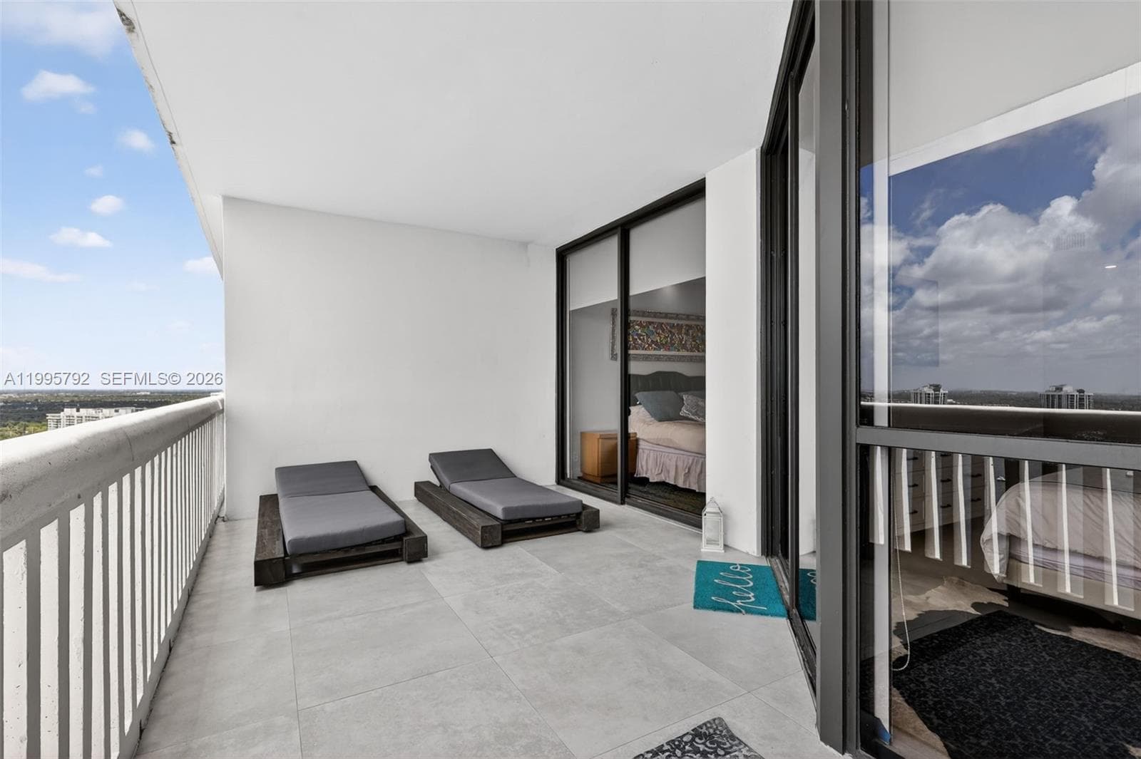 1000 ISLAND BL # 3107, Aventura FL 33160 — 38