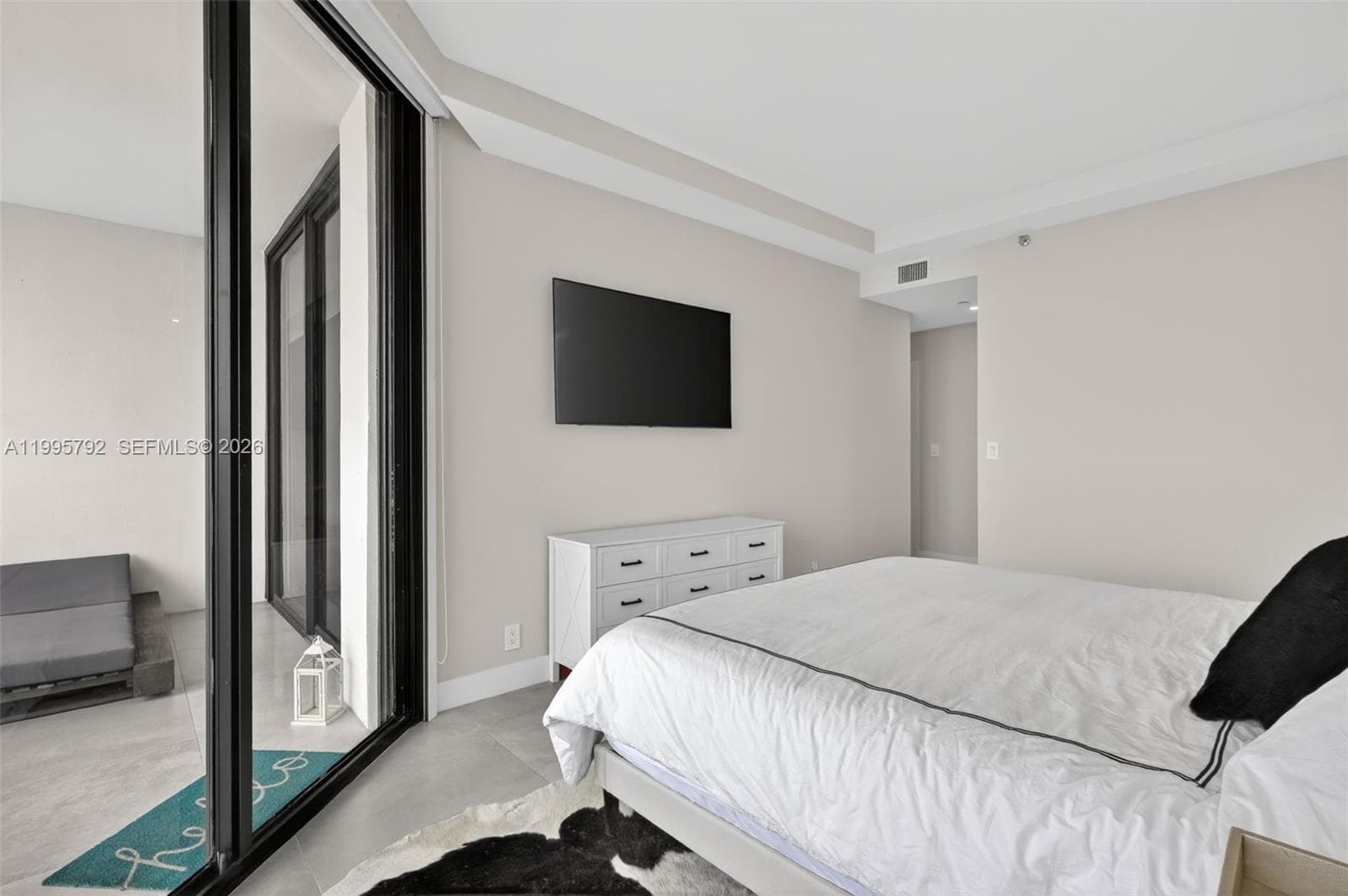 1000 ISLAND BL # 3107, Aventura FL 33160 — 35