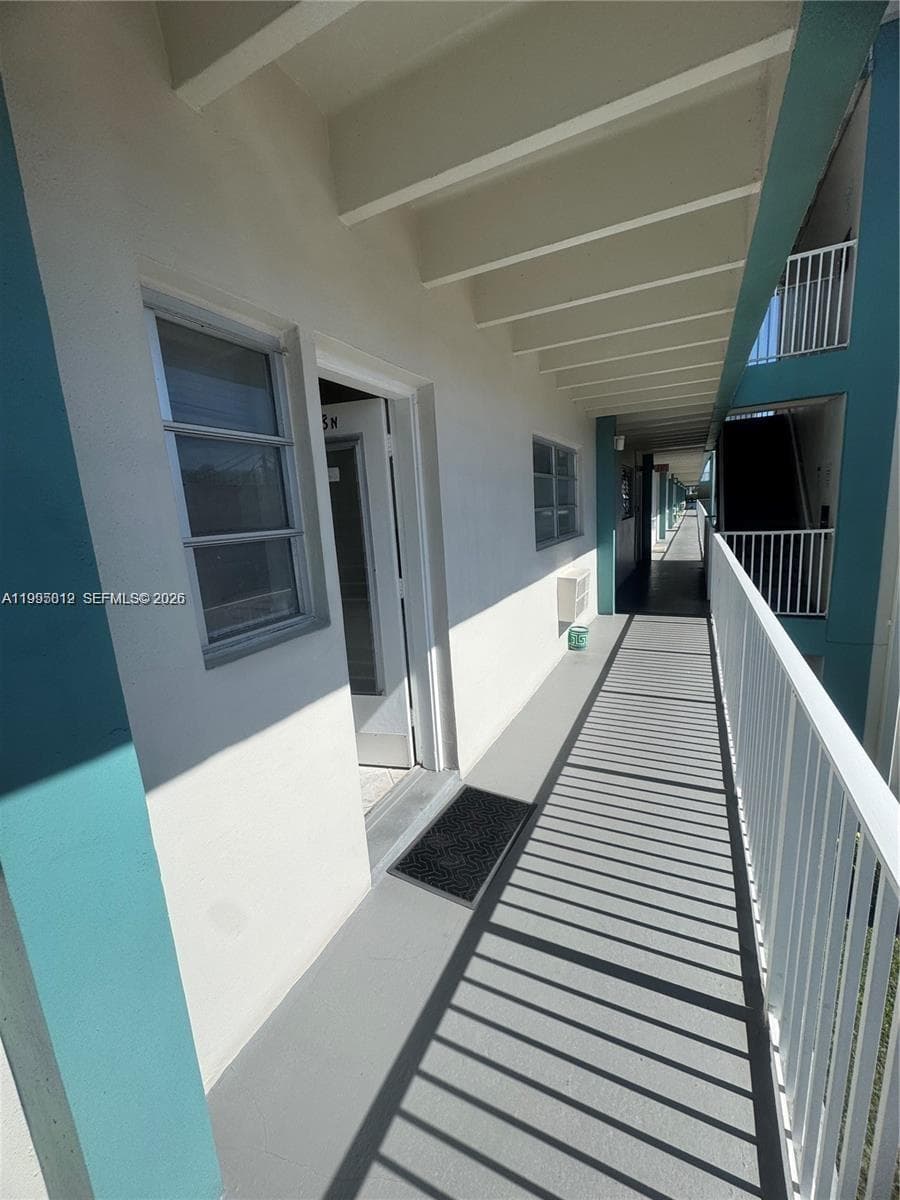 3923 NE 166th St # N208, North Miami Beach FL 33160 — 3