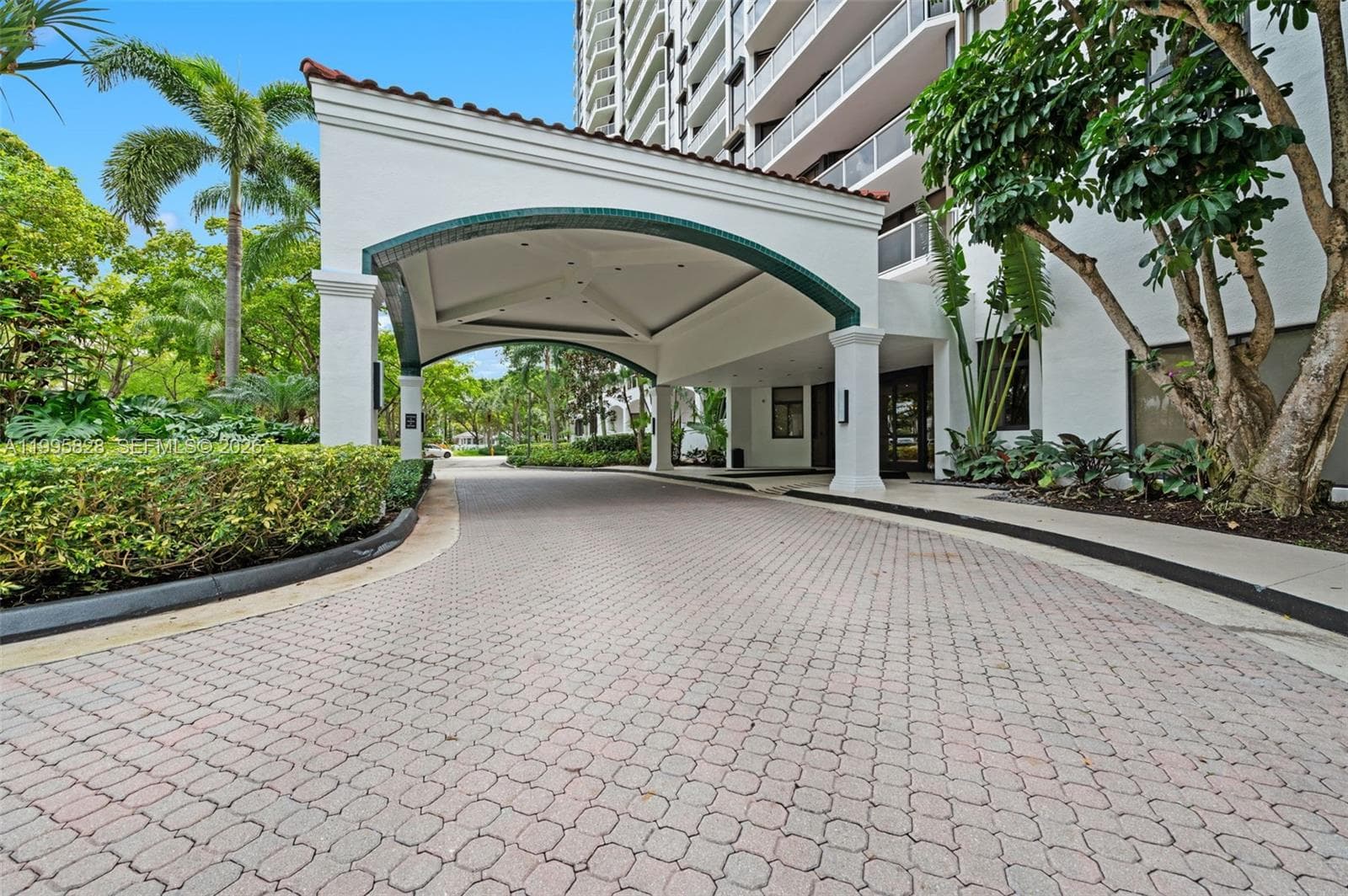 3640 Yacht Club Drive # 1807, Aventura FL 33180 — 26