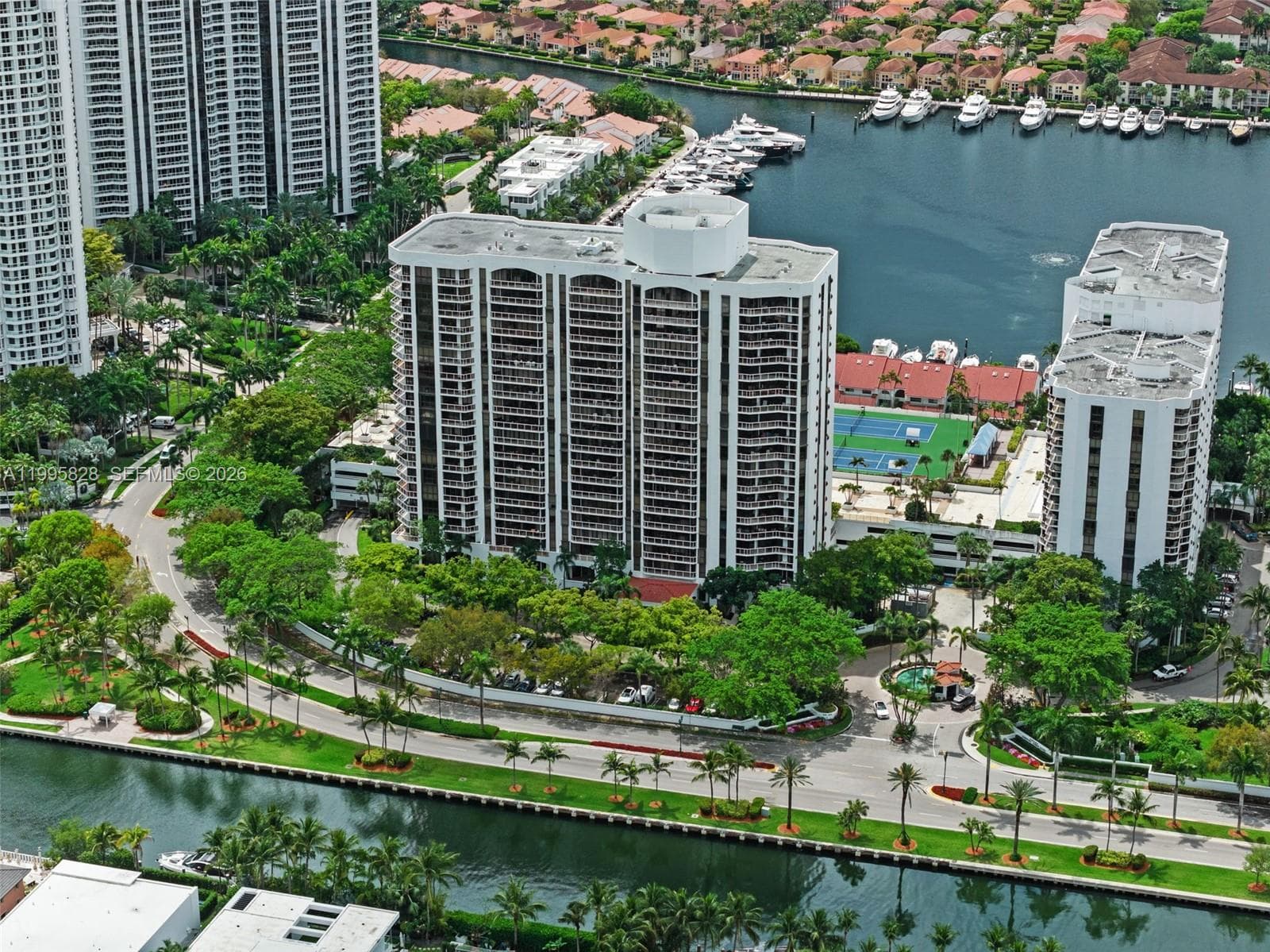 3640 Yacht Club Drive # 1807, Aventura FL 33180 — 36
