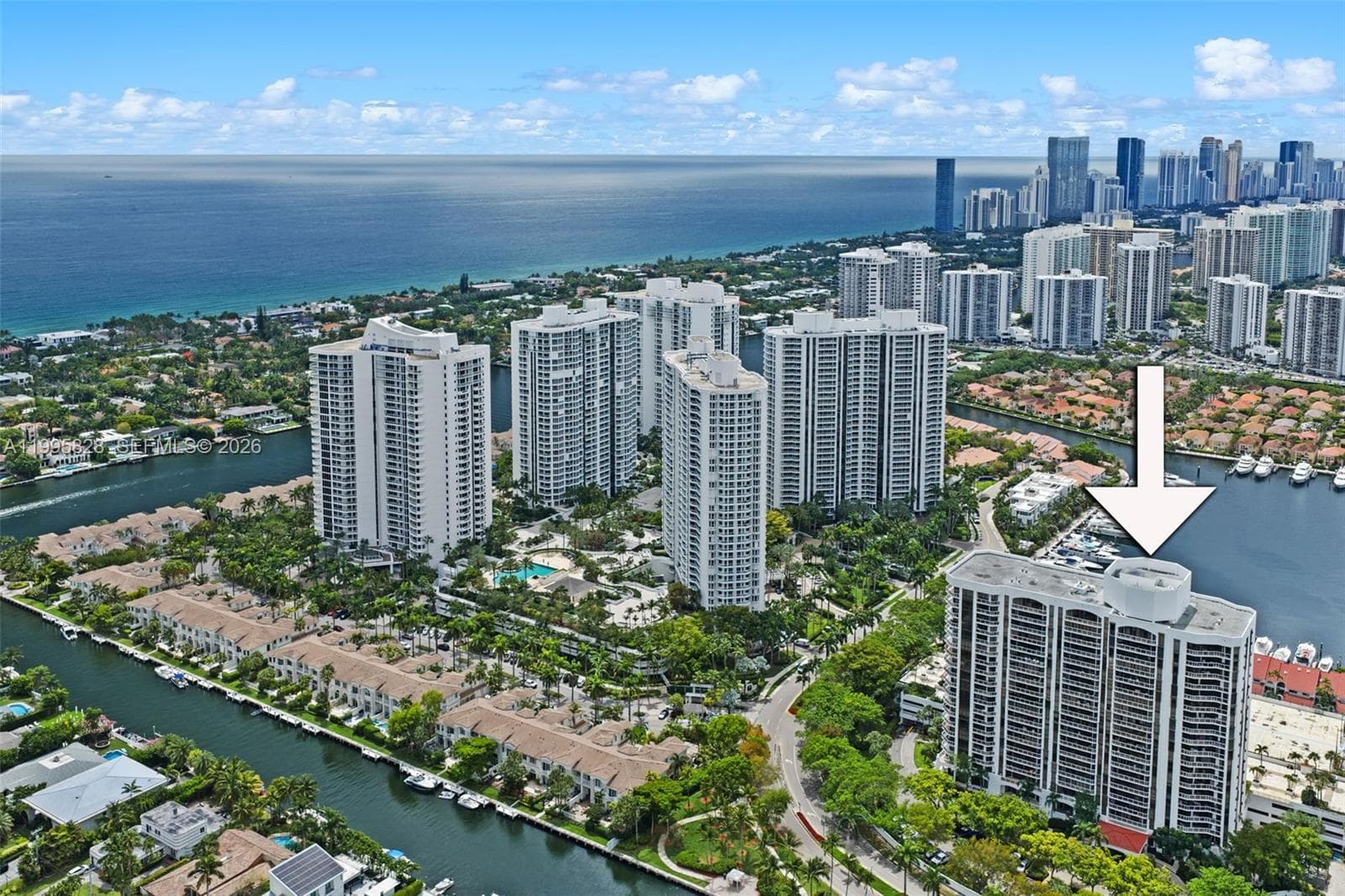 3640 Yacht Club Drive # 1807, Aventura FL 33180 — 37