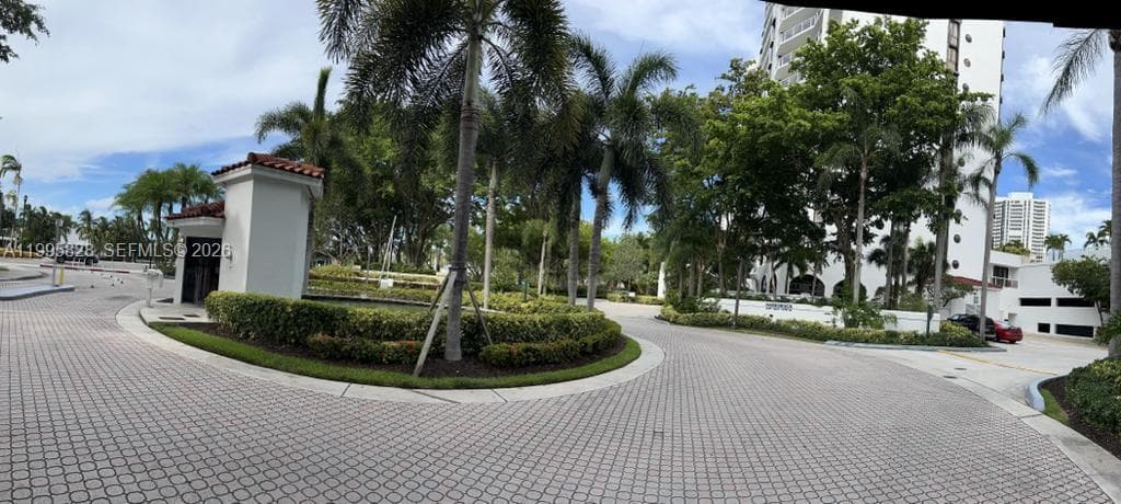 3640 Yacht Club Drive # 1807, Aventura FL 33180 — 40