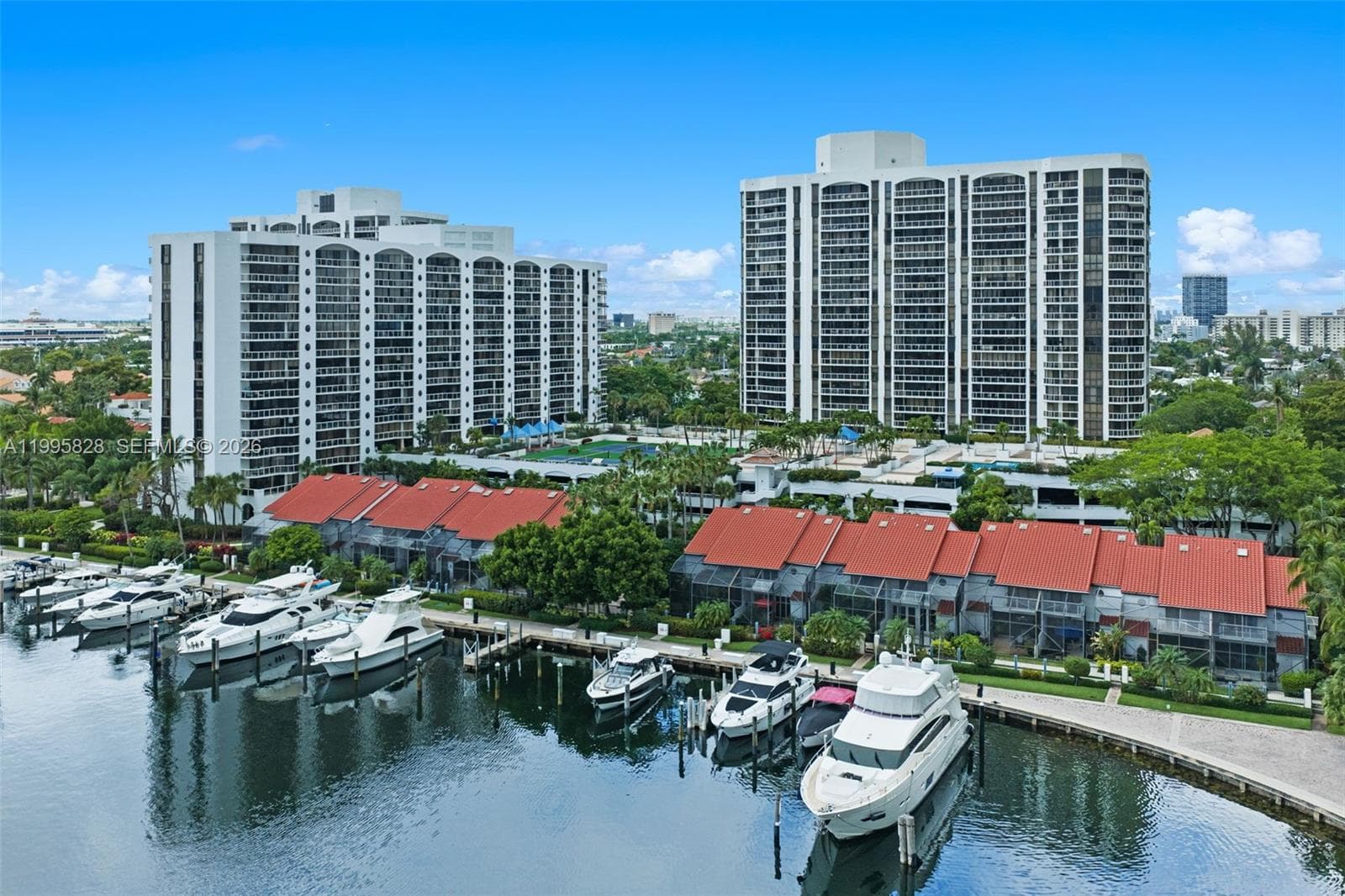 3640 Yacht Club Drive # 1807, Aventura FL 33180 — 35