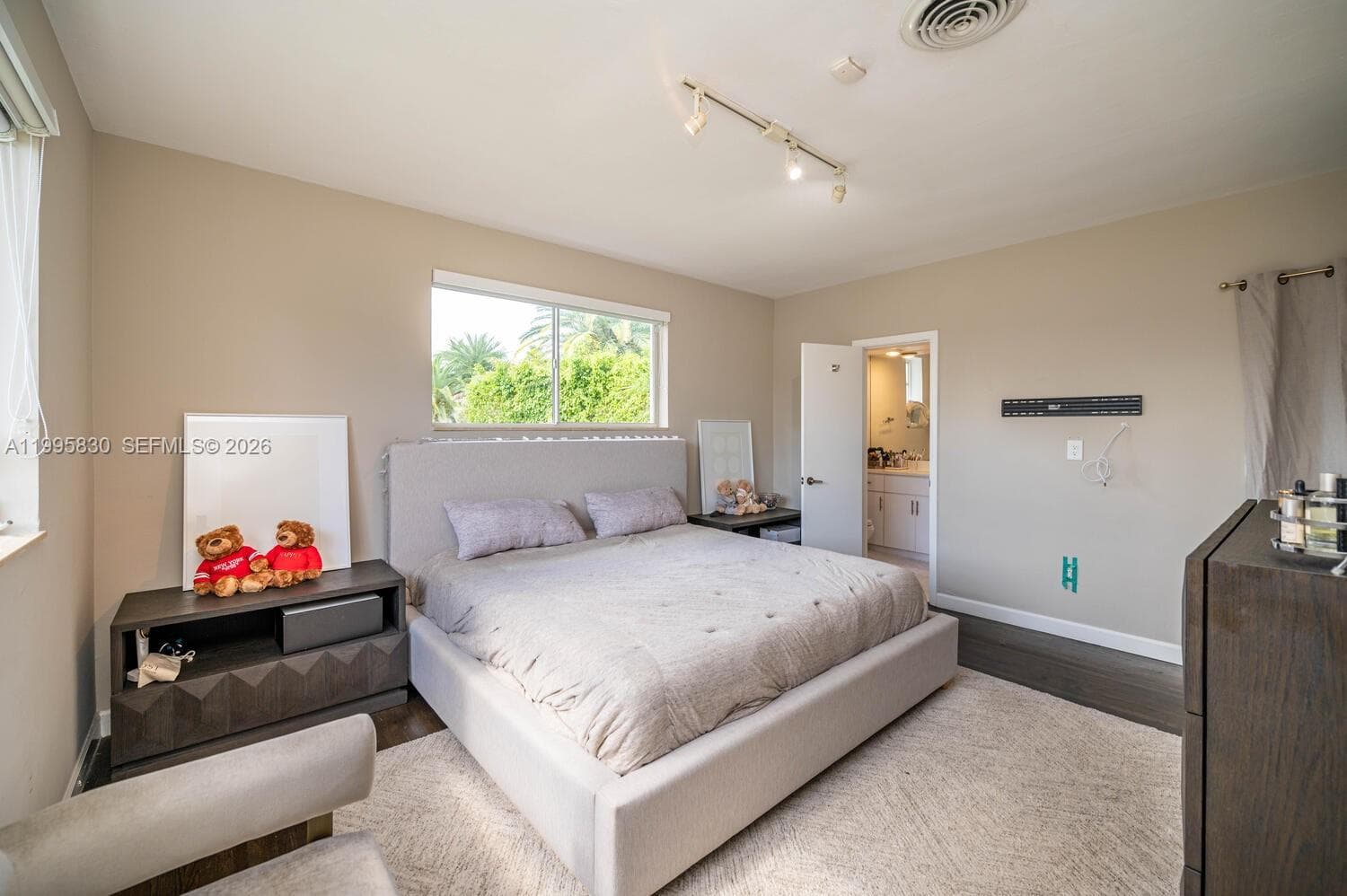 Bay Harbor Island, Bay Harbor Islands, FL — 23