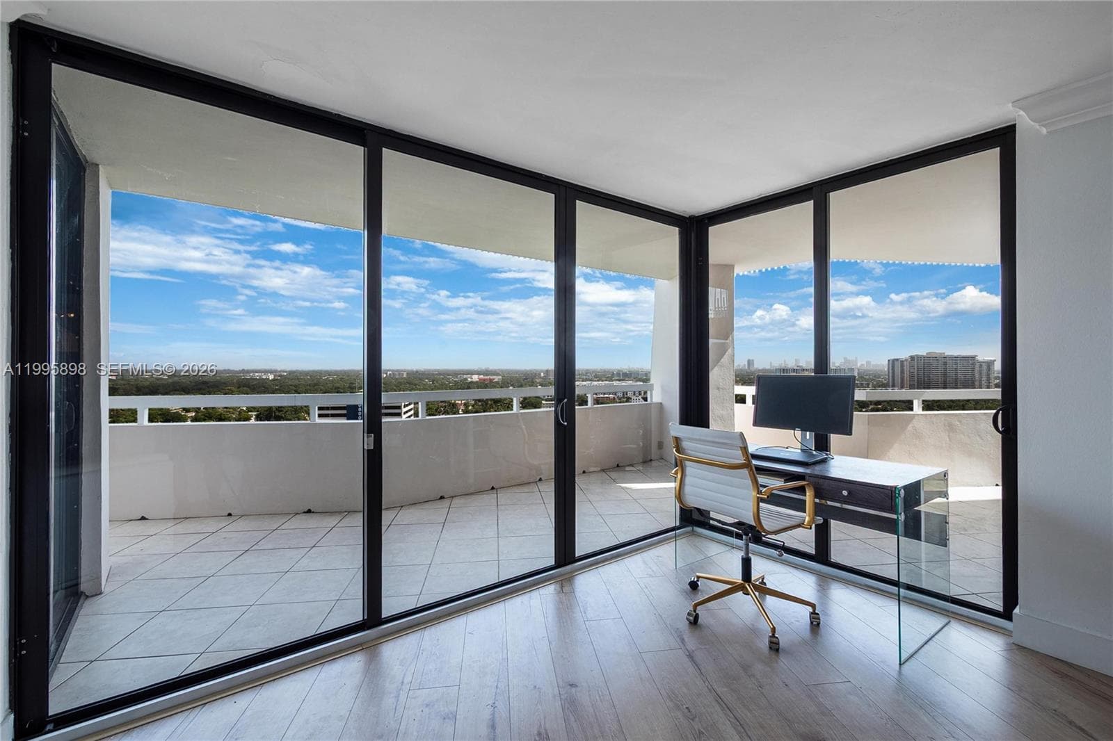 2000 Towerside Ter, Miami FL 33138 — 13