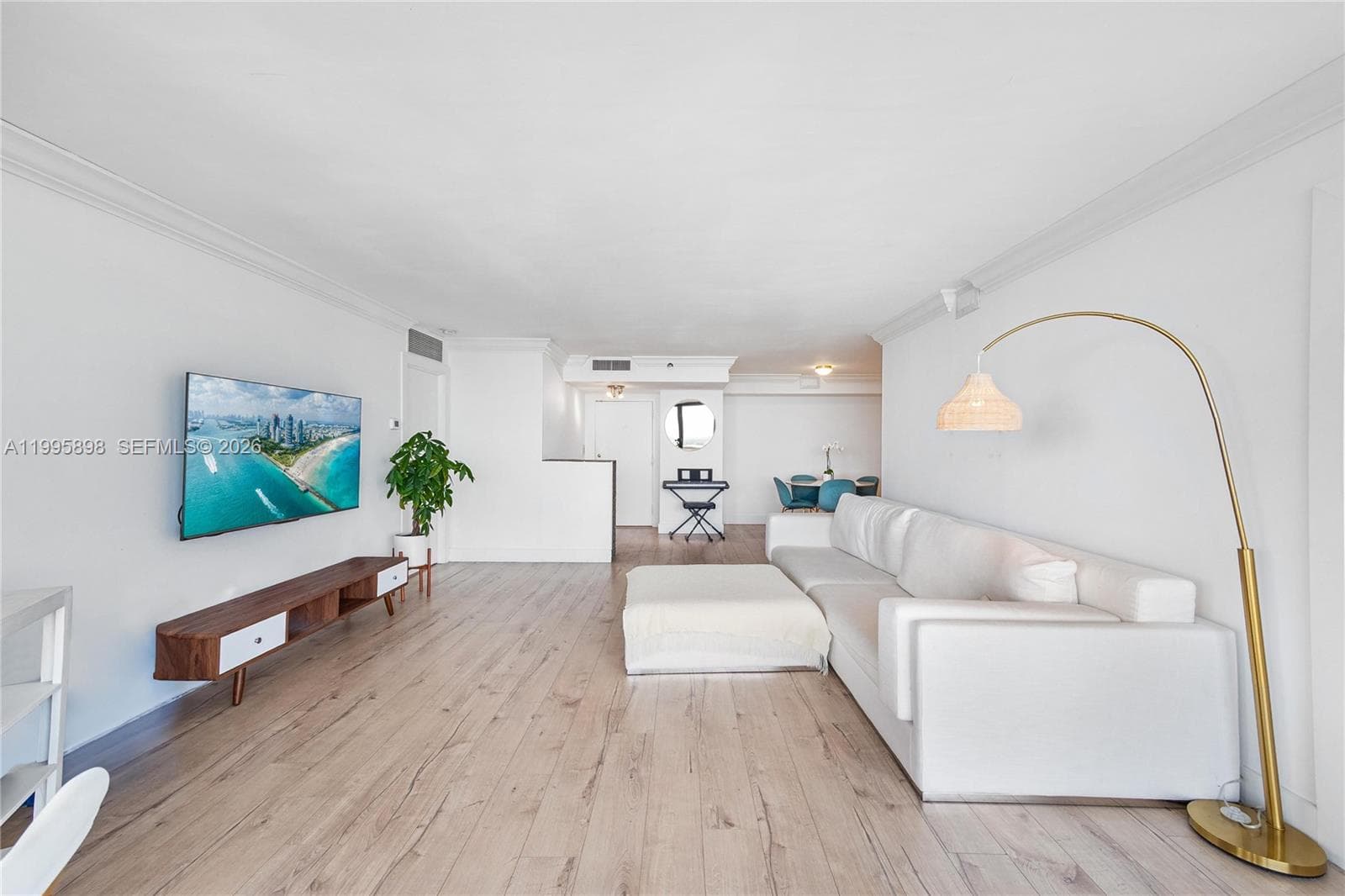 2000 Towerside Ter, Miami FL 33138 — 12