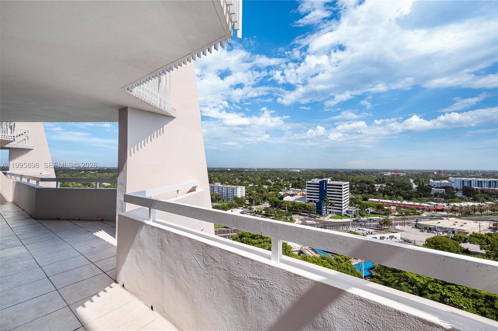 2000 Towerside Ter, Miami FL 33138 — 30
