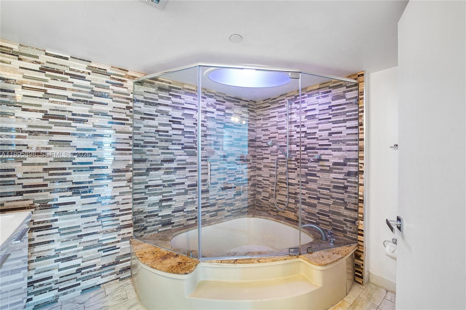 2000 Towerside Ter, Miami FL 33138 — 19