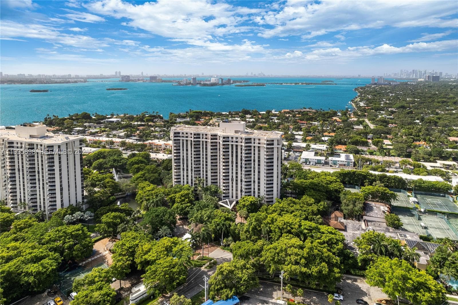 2000 Towerside Ter, Miami FL 33138 — 29