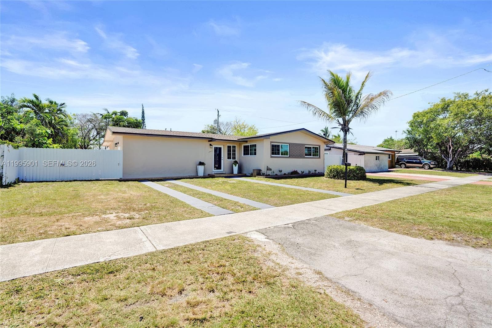 19411 Gulfstream Rd, Cutler Bay FL 33157 — 40