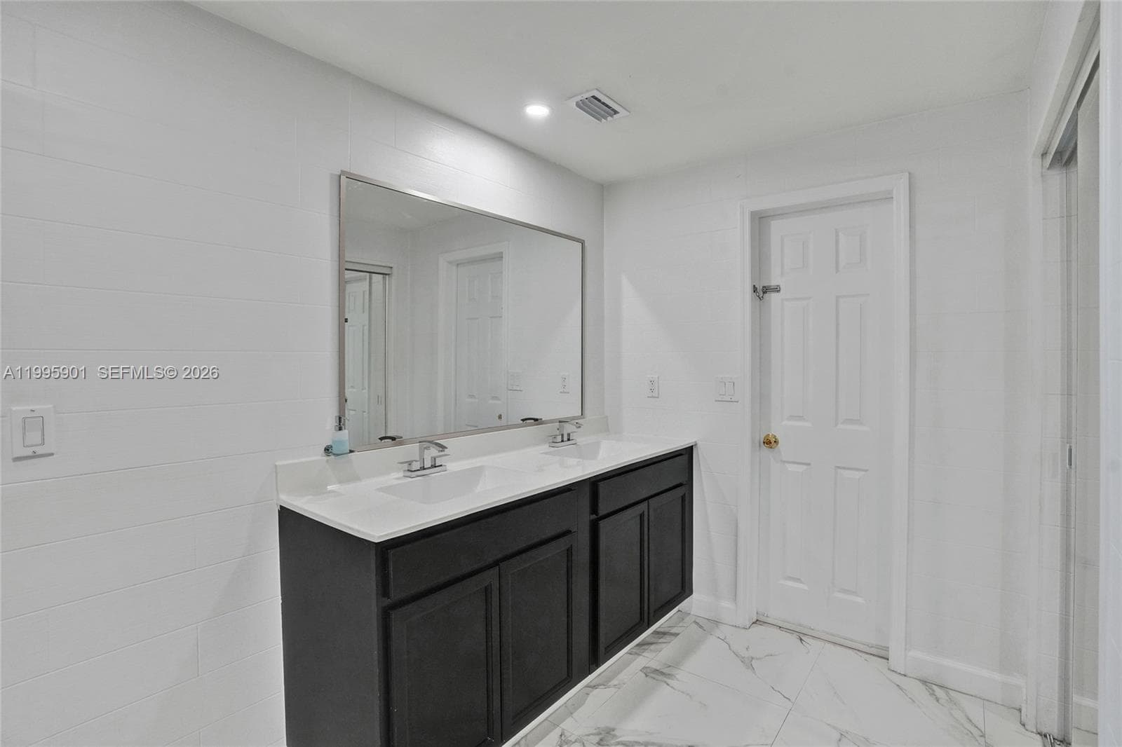 19411 Gulfstream Rd, Cutler Bay FL 33157 — 8