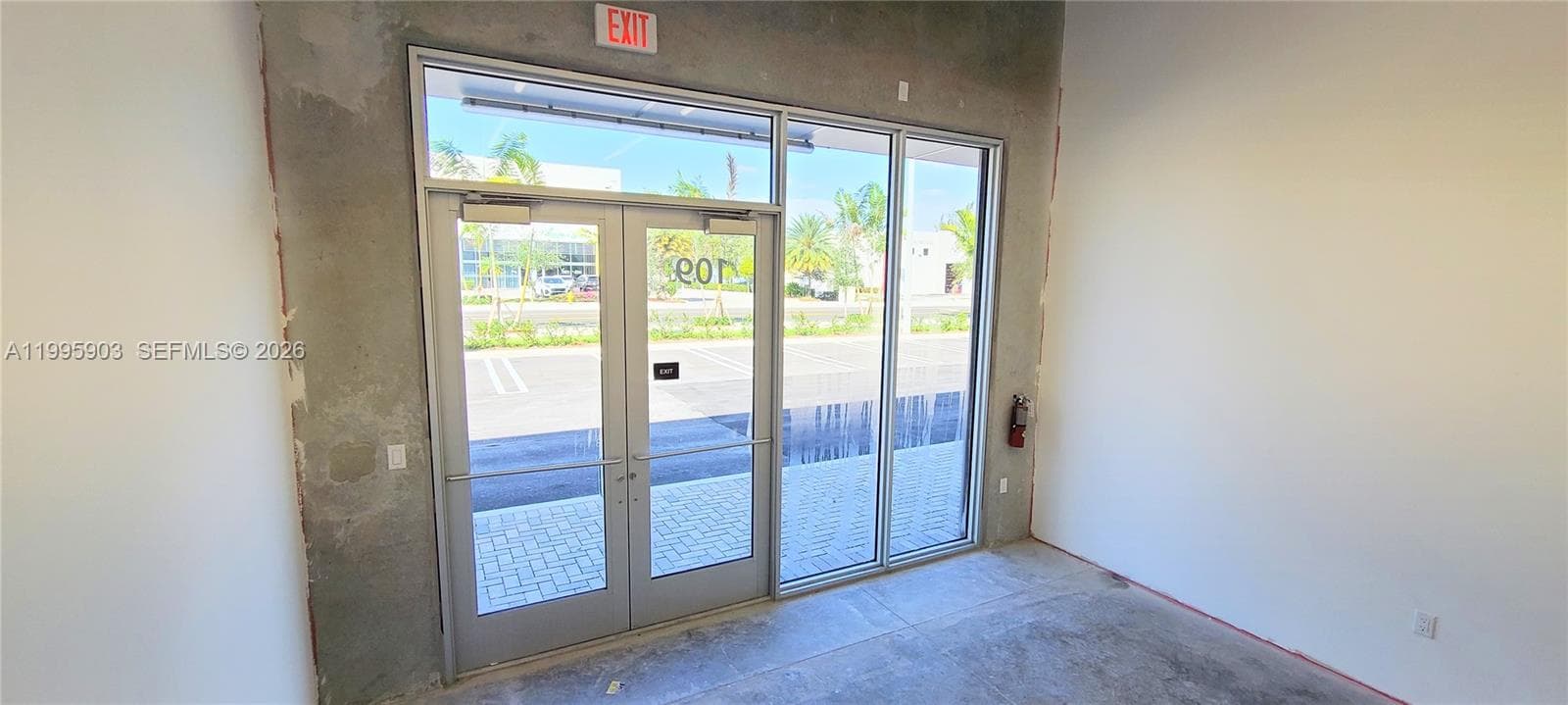 10890 NW 17 # 109, Sweetwater FL 33172 — 3
