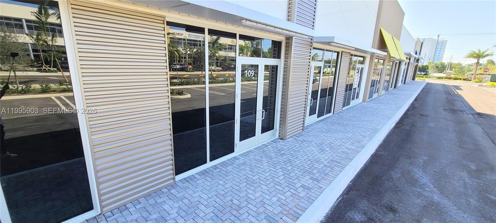 10890 NW 17 # 109, Sweetwater FL 33172 — 4