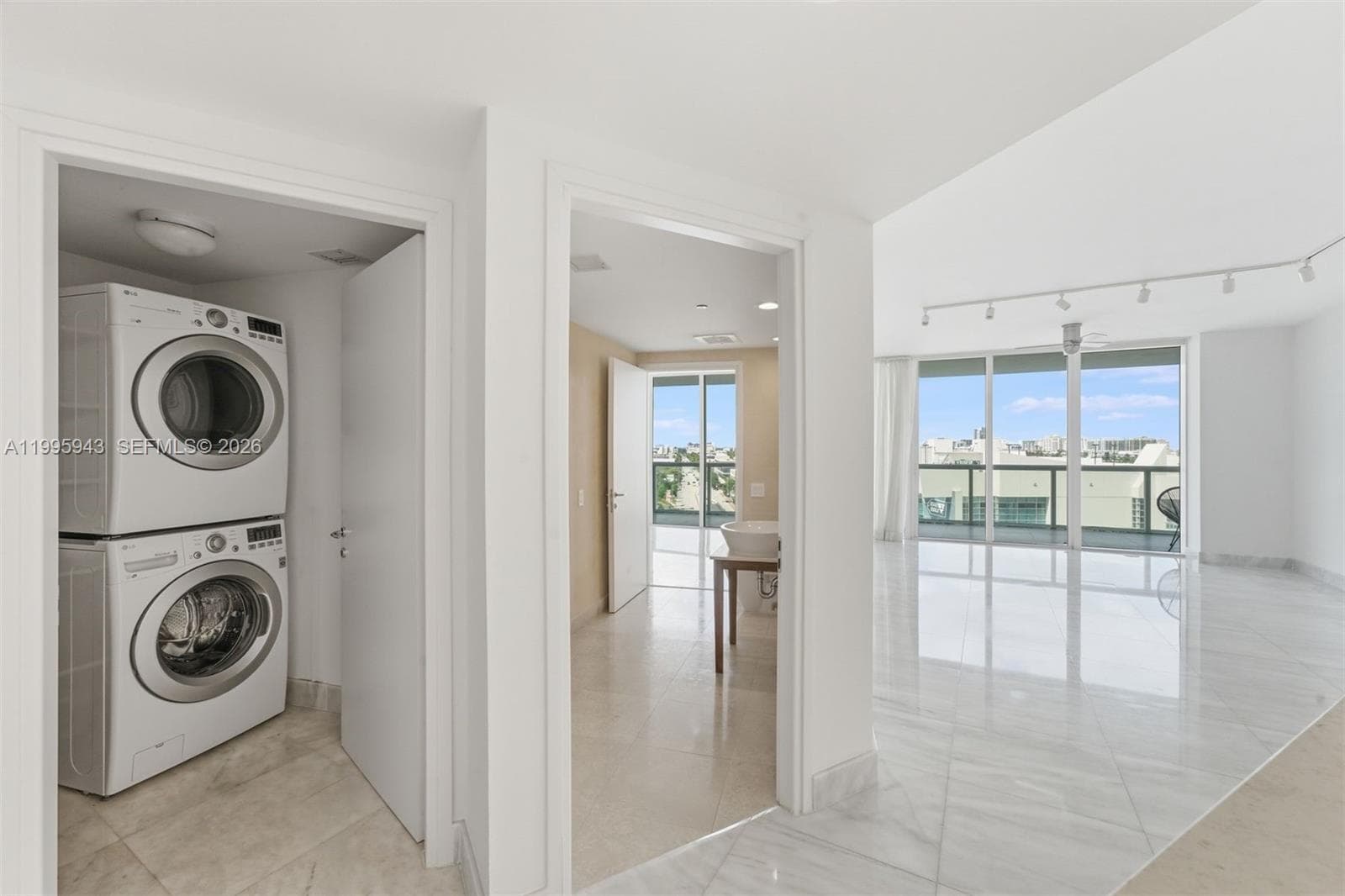 450 Alton Rd # 910, Miami Beach FL 33139 — 6