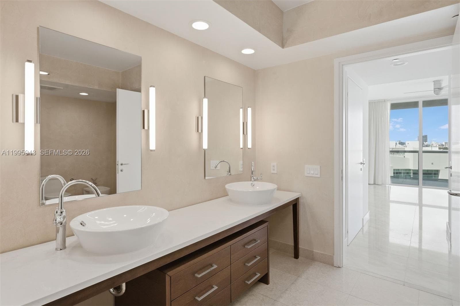 450 Alton Rd # 910, Miami Beach FL 33139 — 12