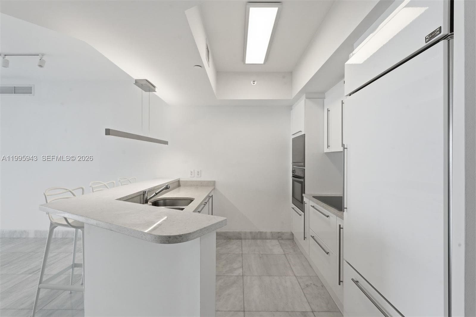 450 Alton Rd # 910, Miami Beach FL 33139 — 7