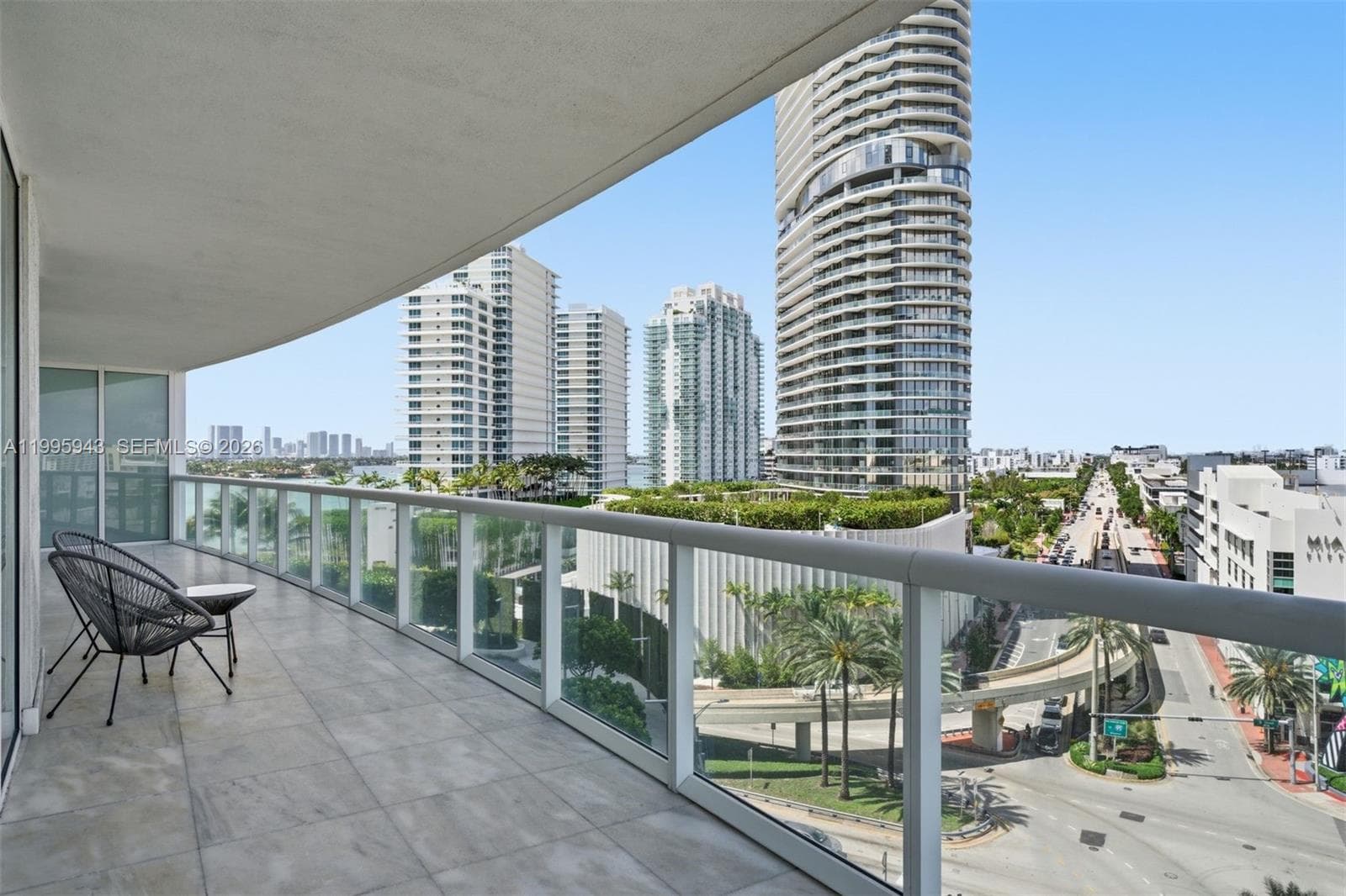 450 Alton Rd # 910, Miami Beach FL 33139 — 32