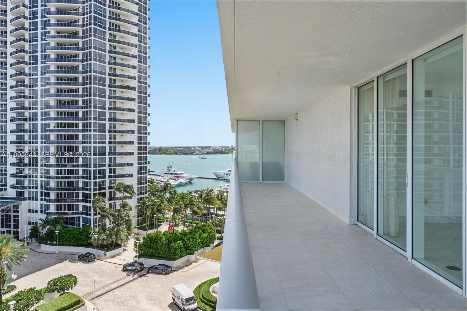 450 Alton Rd # 910, Miami Beach FL 33139 — 4