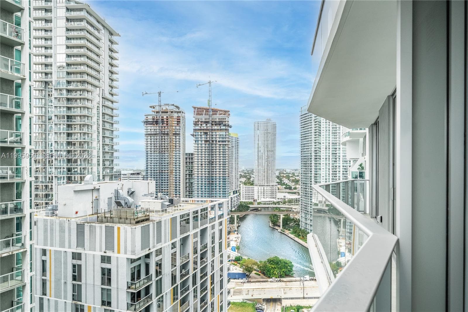 77 SE 5th Street # 2908, Miami FL 33131 — 51