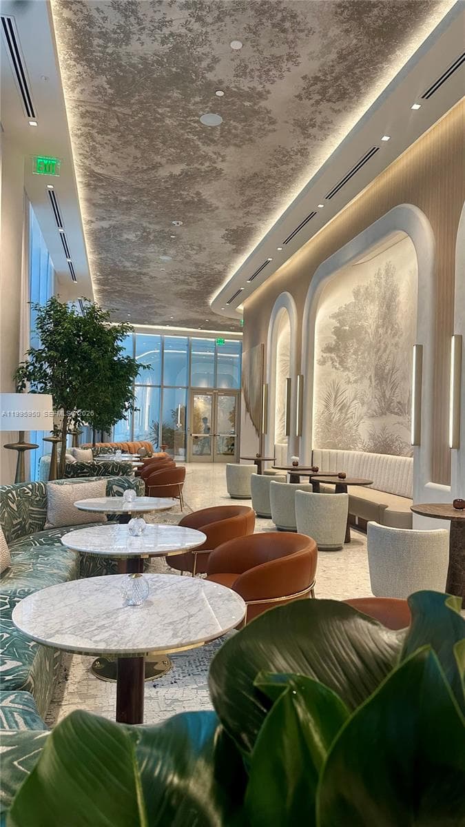 77 SE 5th Street # 2908, Miami FL 33131 — 25