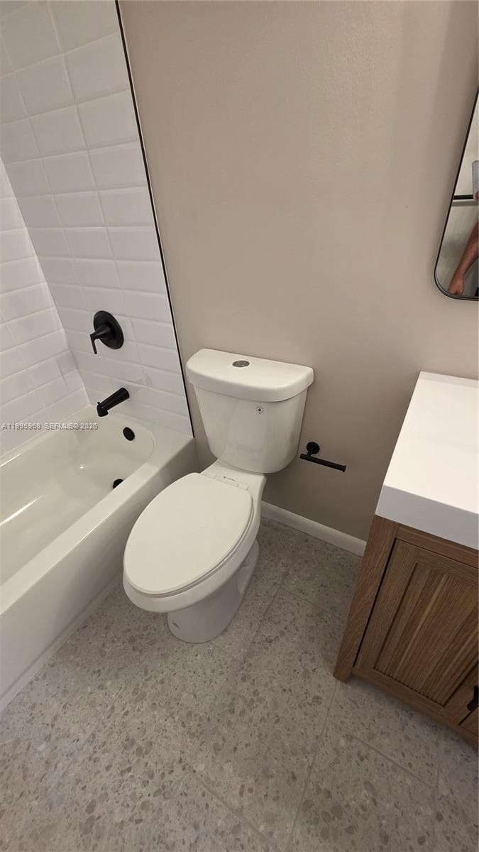 La Hacienda Country Club, Hialeah, FL — 25