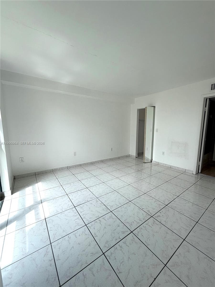 11750 SW 18th St # 1, Miami FL 33175 — 10