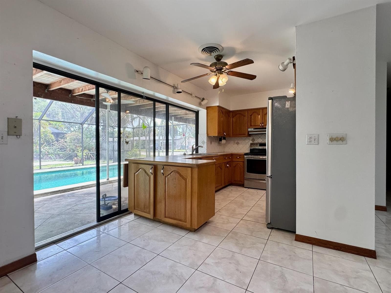 21045 Condado Road, Cutler Bay FL 33189 — 6
