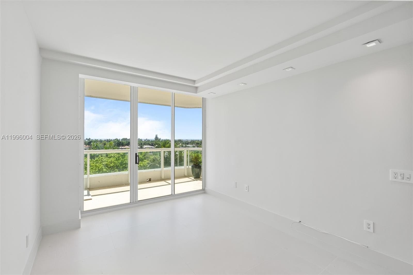 21150 Point Pl # 701, Aventura FL 33180 — 23