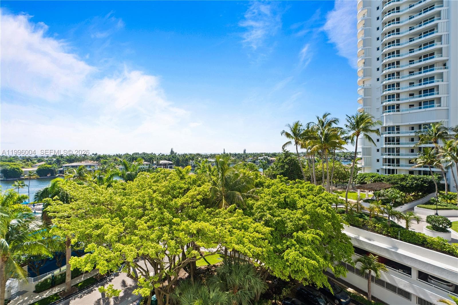 21150 Point Pl # 701, Aventura FL 33180 — 47